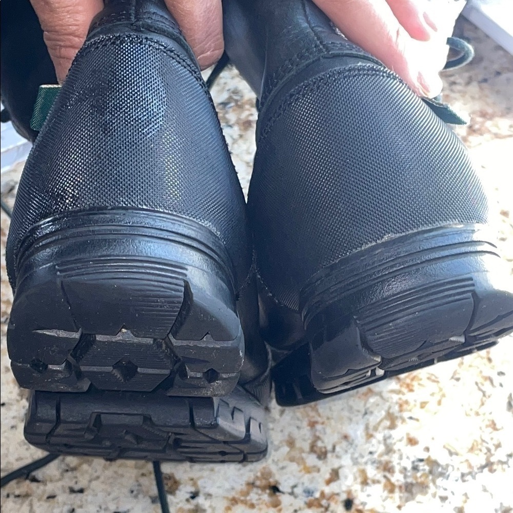 Ralph Lauren Rugged Black Fur-Lined Boots - Picture 11 of 14